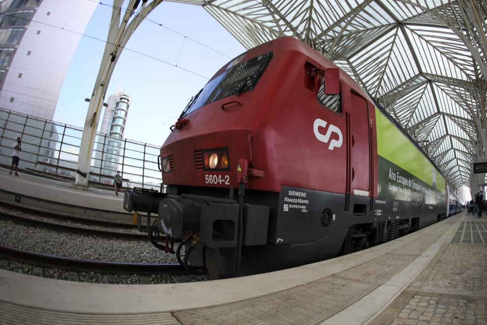 Departure ceremony of the Connecting Europe Express train at Lisbon Oriente Station